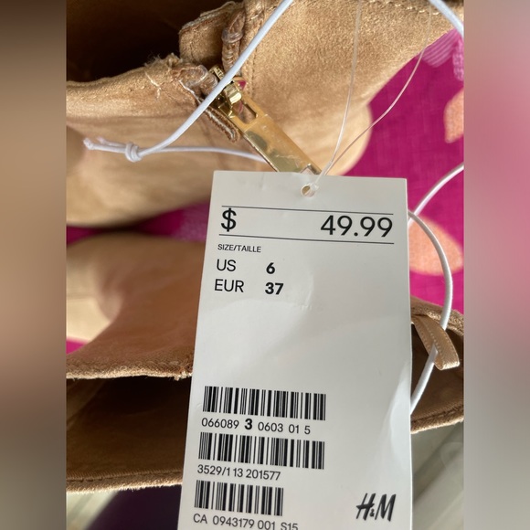 H&M Women’s Ankle Heeled Booties Size 7 NEW - Picture 4 of 5